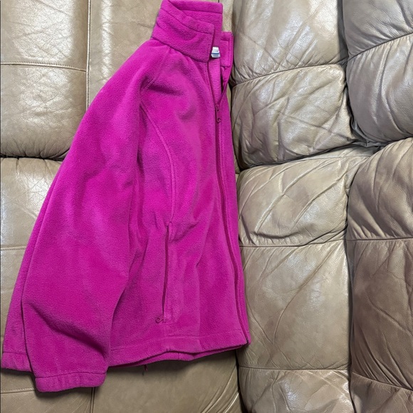 Columbia fleece jacket hot pink 2X! EUC
Zipper pockets - Picture 2 of 10